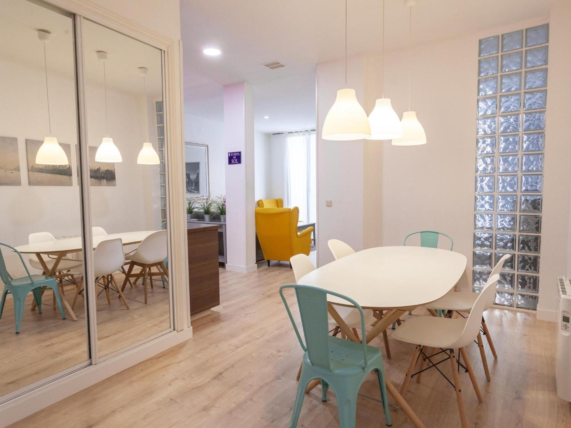 Enorme Y Acogedor Piso En La Puerta Del Sol Apartment Madrid Exterior photo